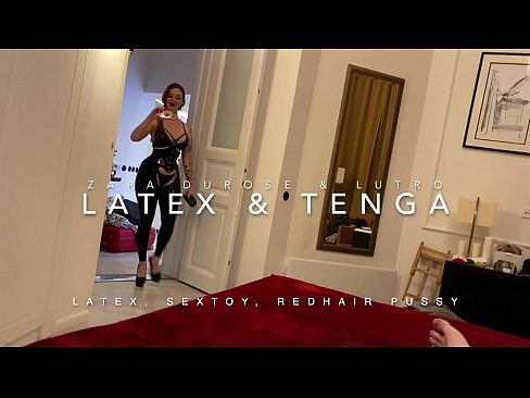❤️ Roodharige stiefzus in latex kostuum geneukt door stiefbroer Quality sex at us ❤