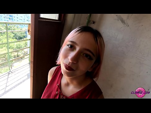 ❤️ Sensuele studente pijpt een vreemdeling in de outback - Cum On His Face Quality sex at us ❤